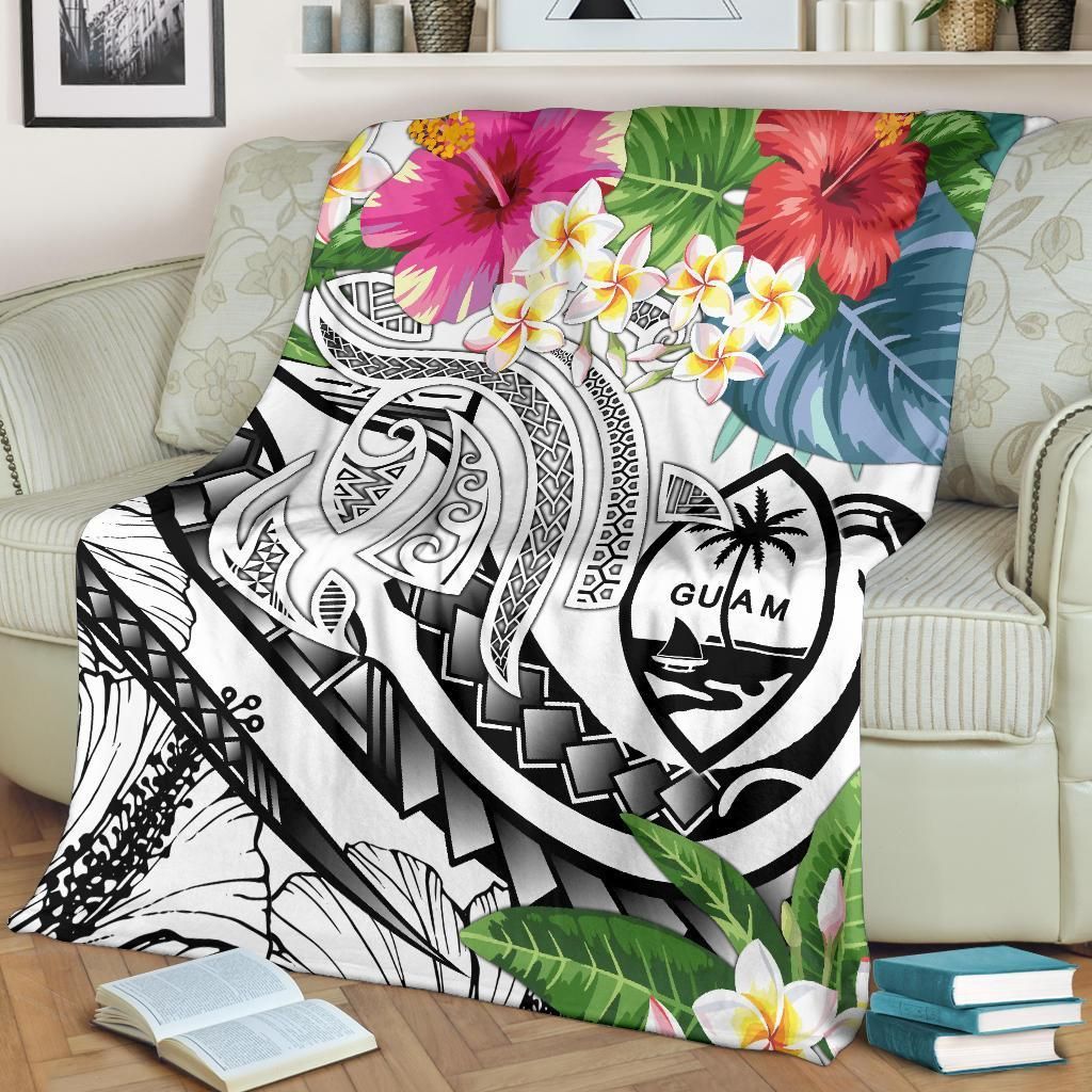 Guam Polynesian Premium Blanket - Summer Plumeria (White)
