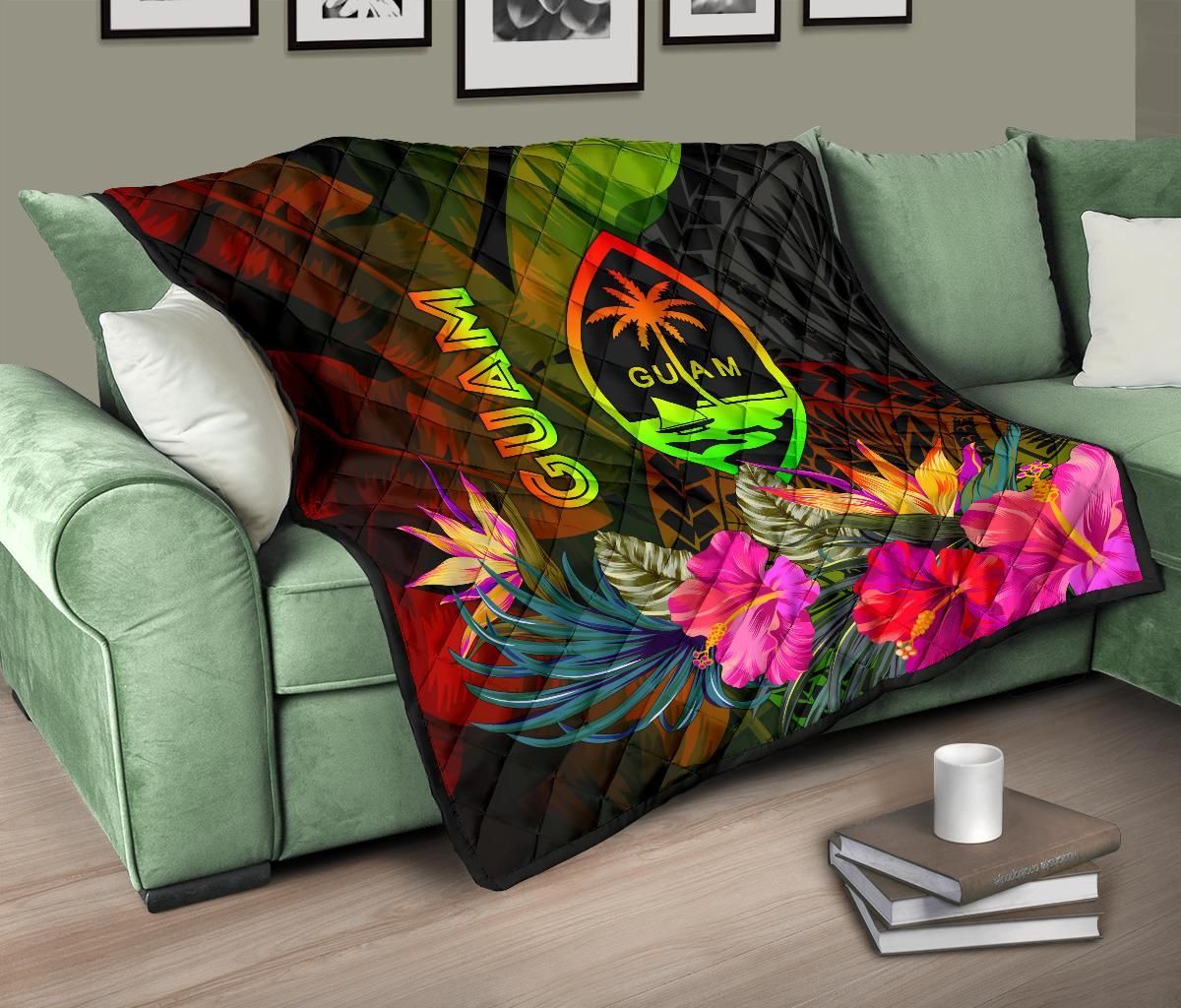 Guam Polynesian Premium Quilt -  Hibiscus and Banana Leaves