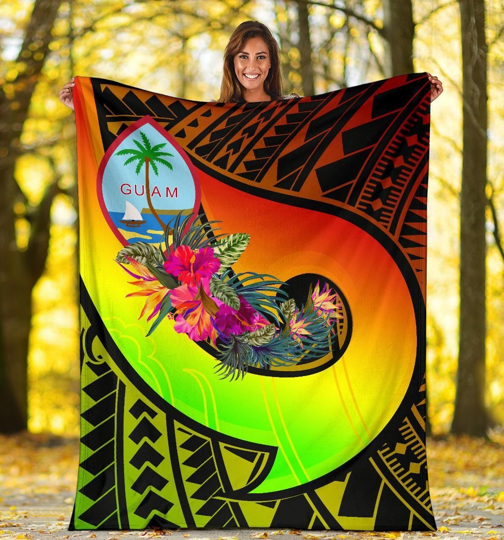Guam Premium Blanket - Polynesian Hook And Hibiscus (Reggae)