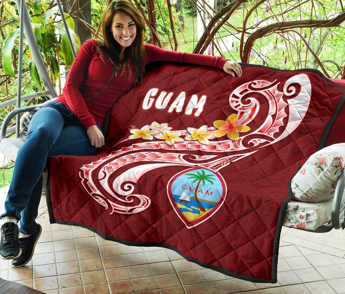 Guam Premium Quilt - Guam Seal Polynesian Patterns Plumeria (Red)