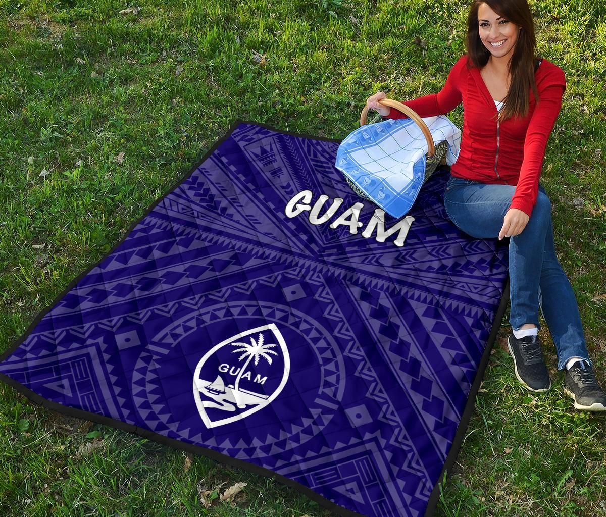 Guam Premium Quilt  - Guam Seal With Polynesian Tattoo Style (Blue)
