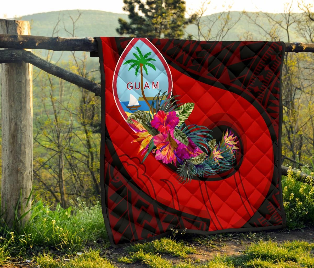 Guam Premium Quilt - Polynesian Hook And Hibiscus (Red)