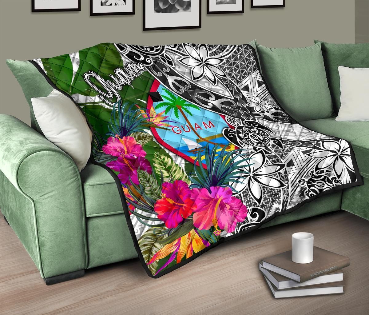 Guam Premium Quilt White - Turtle Plumeria Banana Leaf