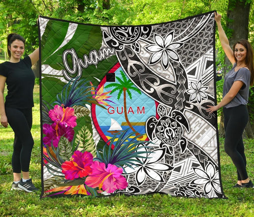 Guam Premium Quilt White - Turtle Plumeria Banana Leaf