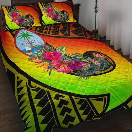 Guam Quilt Bed Set - Polynesian Hook And Hibiscus (Reggae)
