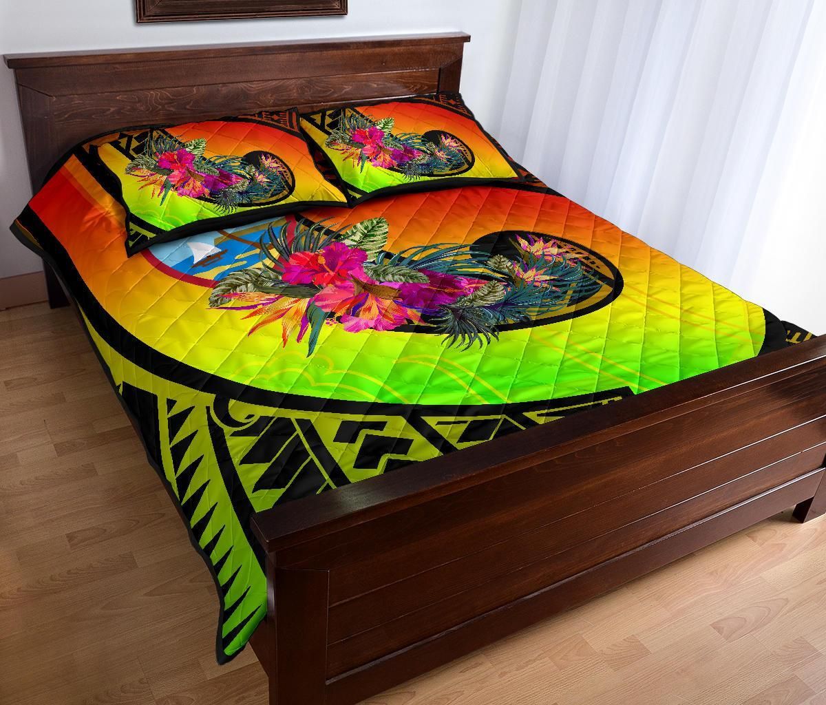 Guam Quilt Bed Set - Polynesian Hook And Hibiscus (Reggae)
