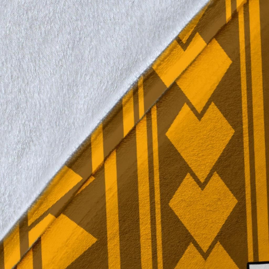 Hawaii Premium Blanket - Kanaka Maoli With Hibiscus On Polynesian Patterns (Yellow)