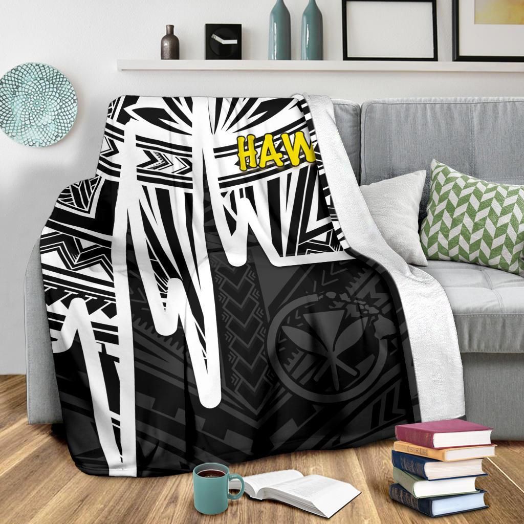 Hawaii Premium Blanket - Kanaka Maoli With Polynesian Pattern In Heartbeat Style (Black,White)