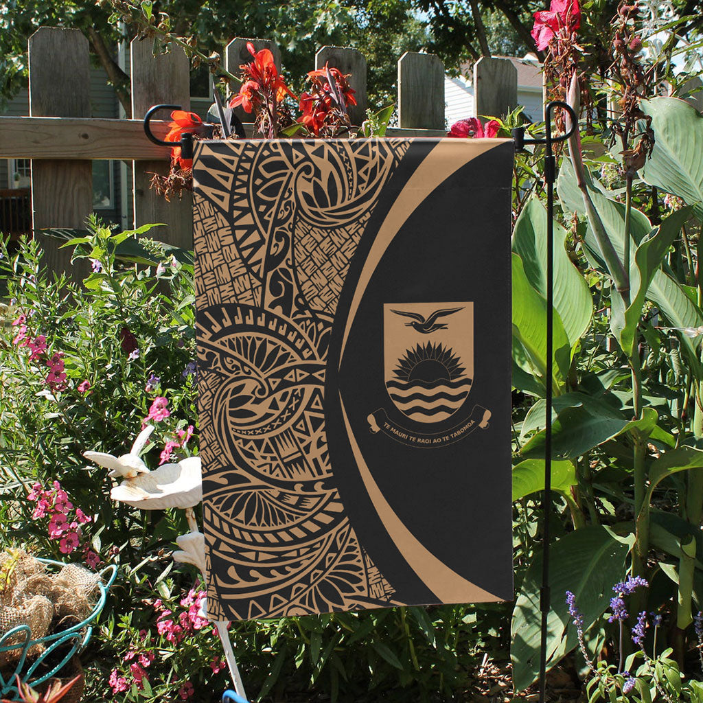 Kiribati Garden Flag Lauhala Circle Gold
