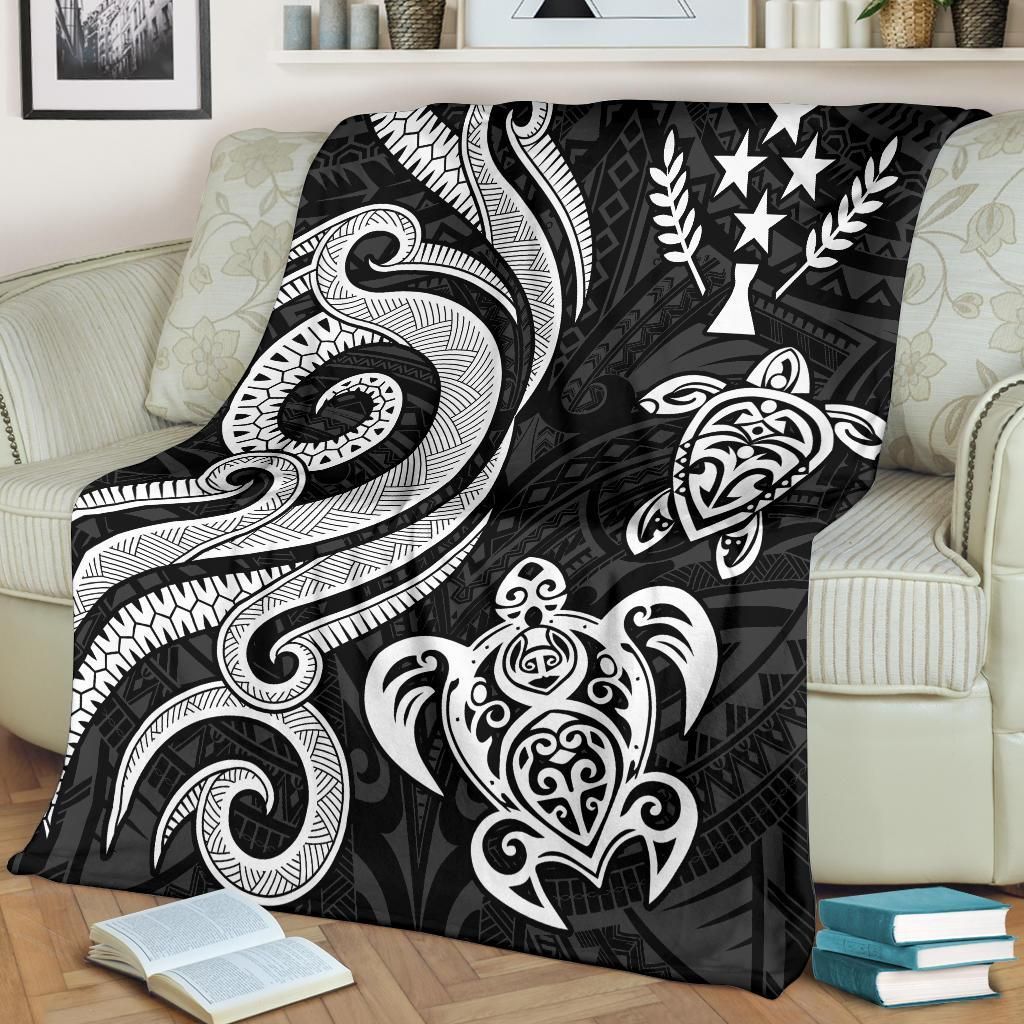 Kosrae Micronesian Premium Blanket - White Tentacle Turtle