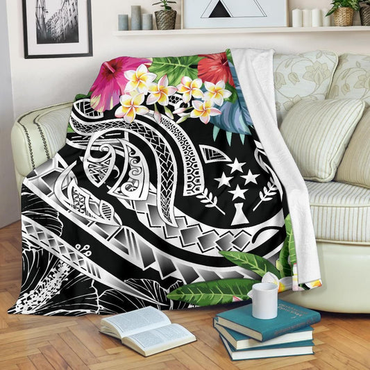 Kosrae Polynesian Premium Blanket - Summer Plumeria (Black)