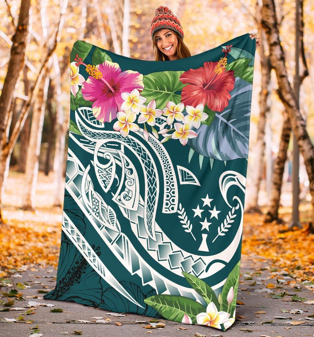 Kosrae Polynesian Premium Blanket - Summer Plumeria (Turquoise)