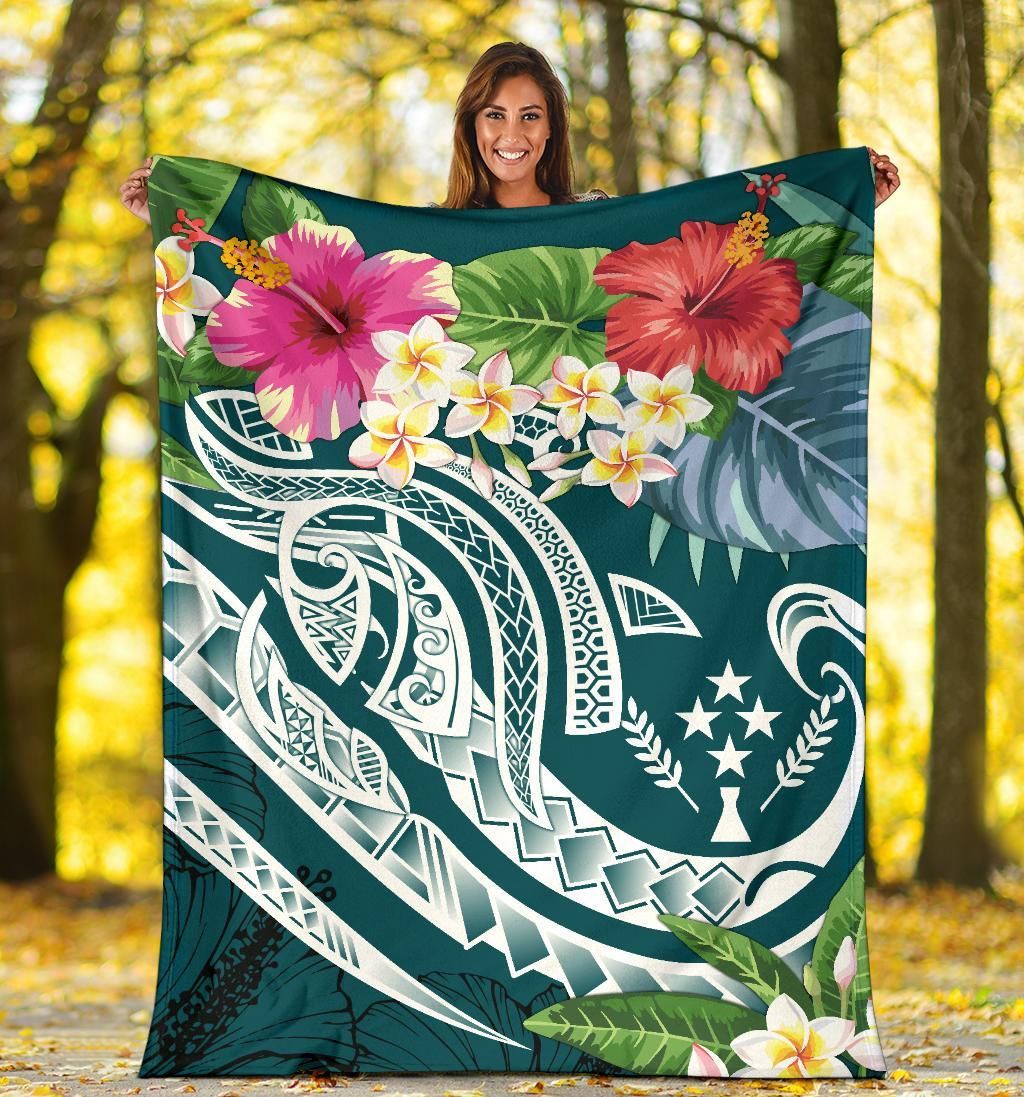 Kosrae Polynesian Premium Blanket - Summer Plumeria (Turquoise)