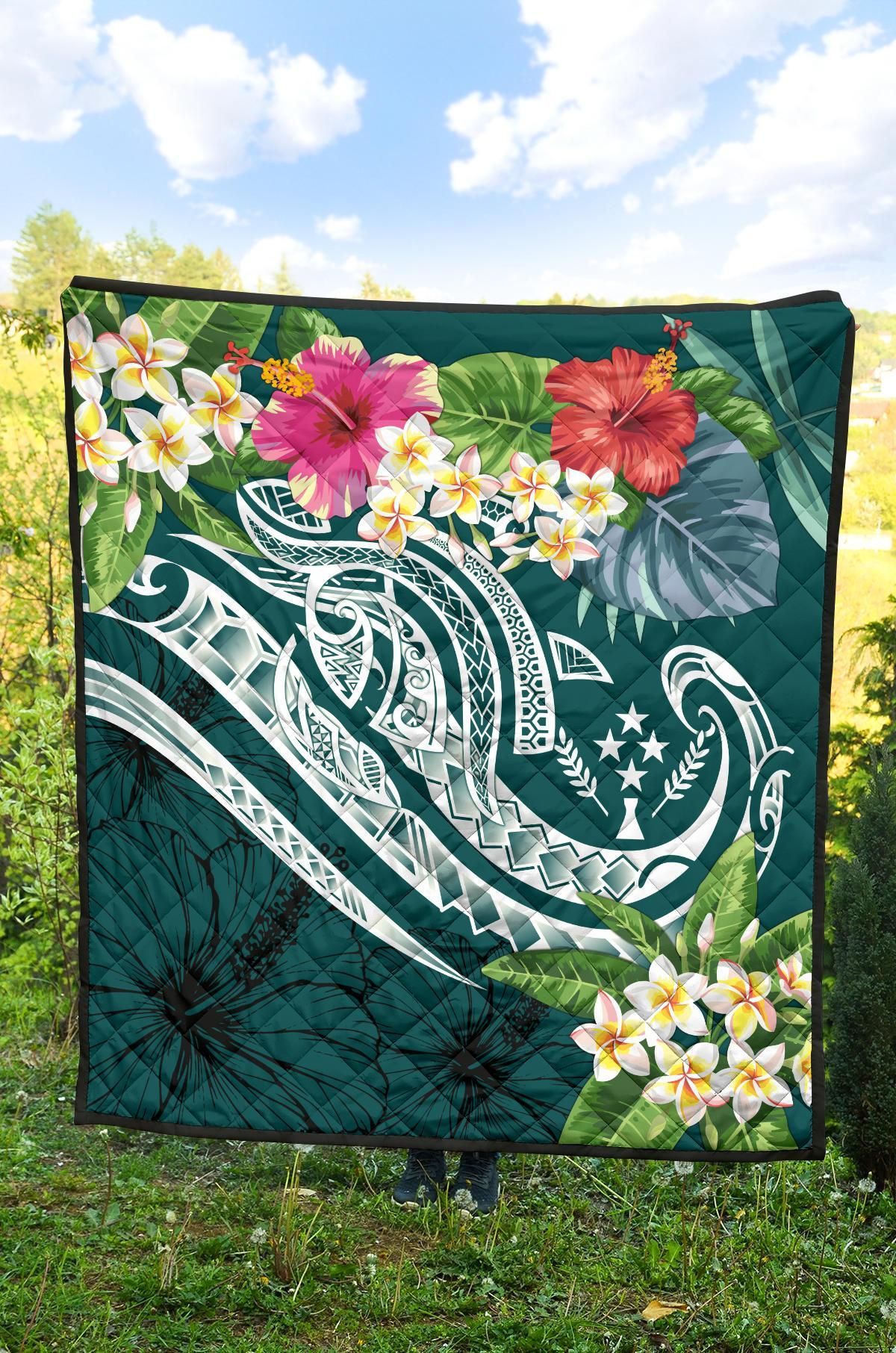 Kosrae Polynesian Premium Quilt - Summer Plumeria (Turquoise)