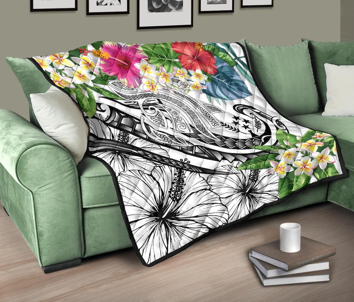 Kosrae Polynesian Premium Quilt - Summer Plumeria (White)