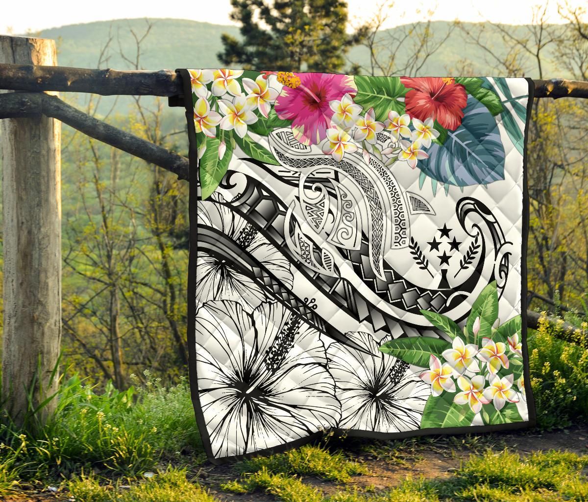 Kosrae Polynesian Premium Quilt - Summer Plumeria (White)