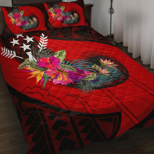 Kosrae Quilt Bed Set - Polynesian Hook And Hibiscus (Red)