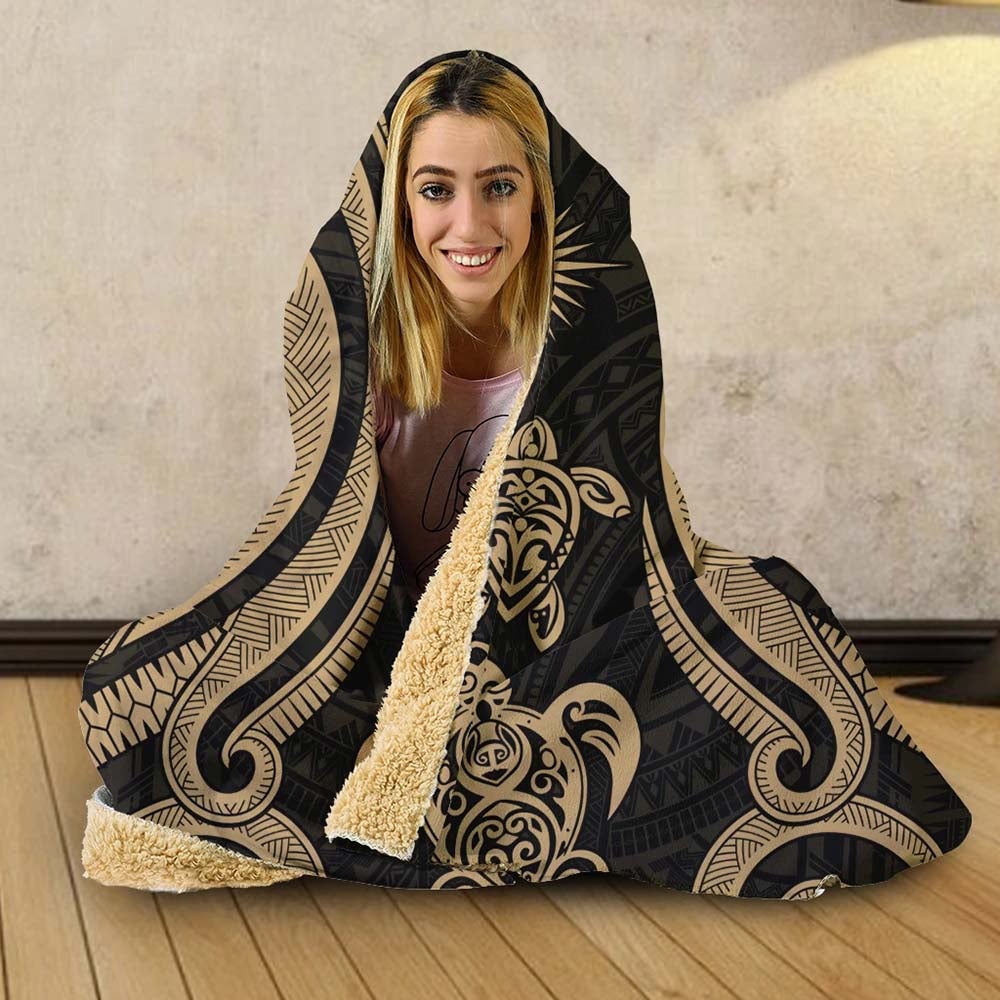 Marshall Islands Hooded Blanket - Gold Tentacle Turtle