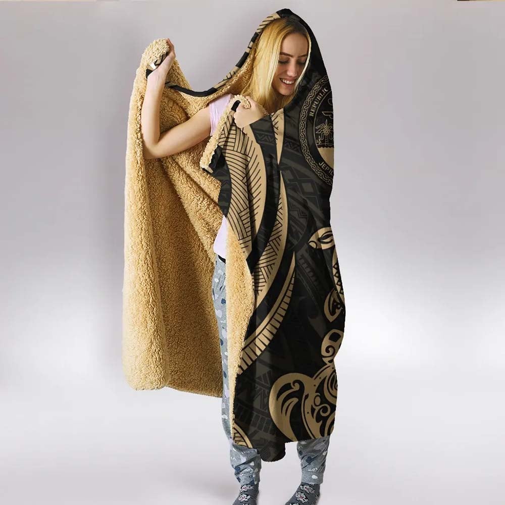 Marshall Islands Hooded Blanket - Gold Tentacle Turtle Crest