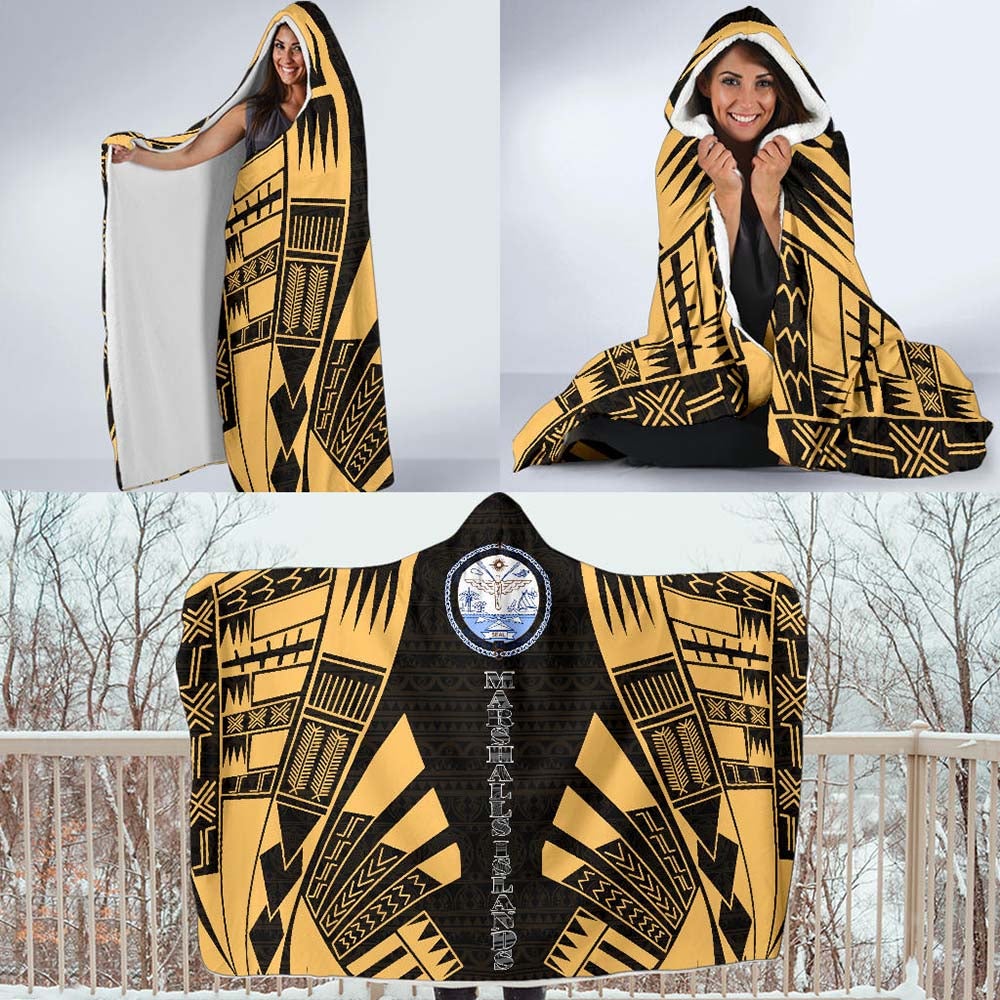 Marshall Islands Hooded Blanket - Polynesian Tattoo Gold