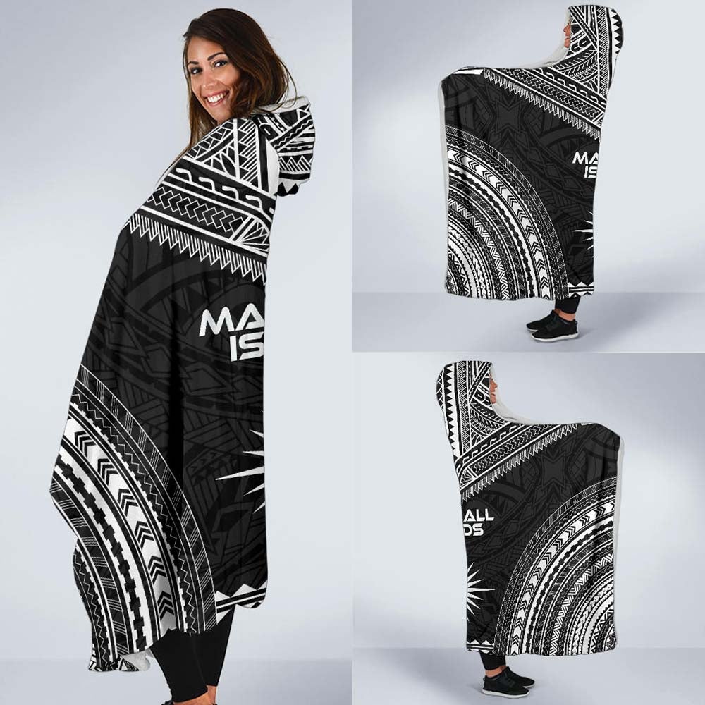 Marshall Islands Polynesian Chief Hooded Blanket - Black Version