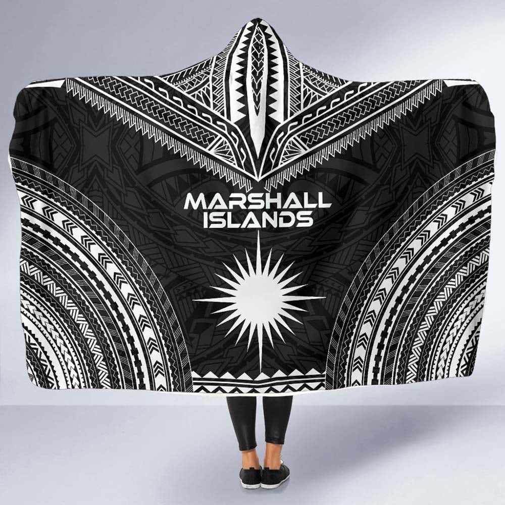 Marshall Islands Polynesian Chief Hooded Blanket - Black Version