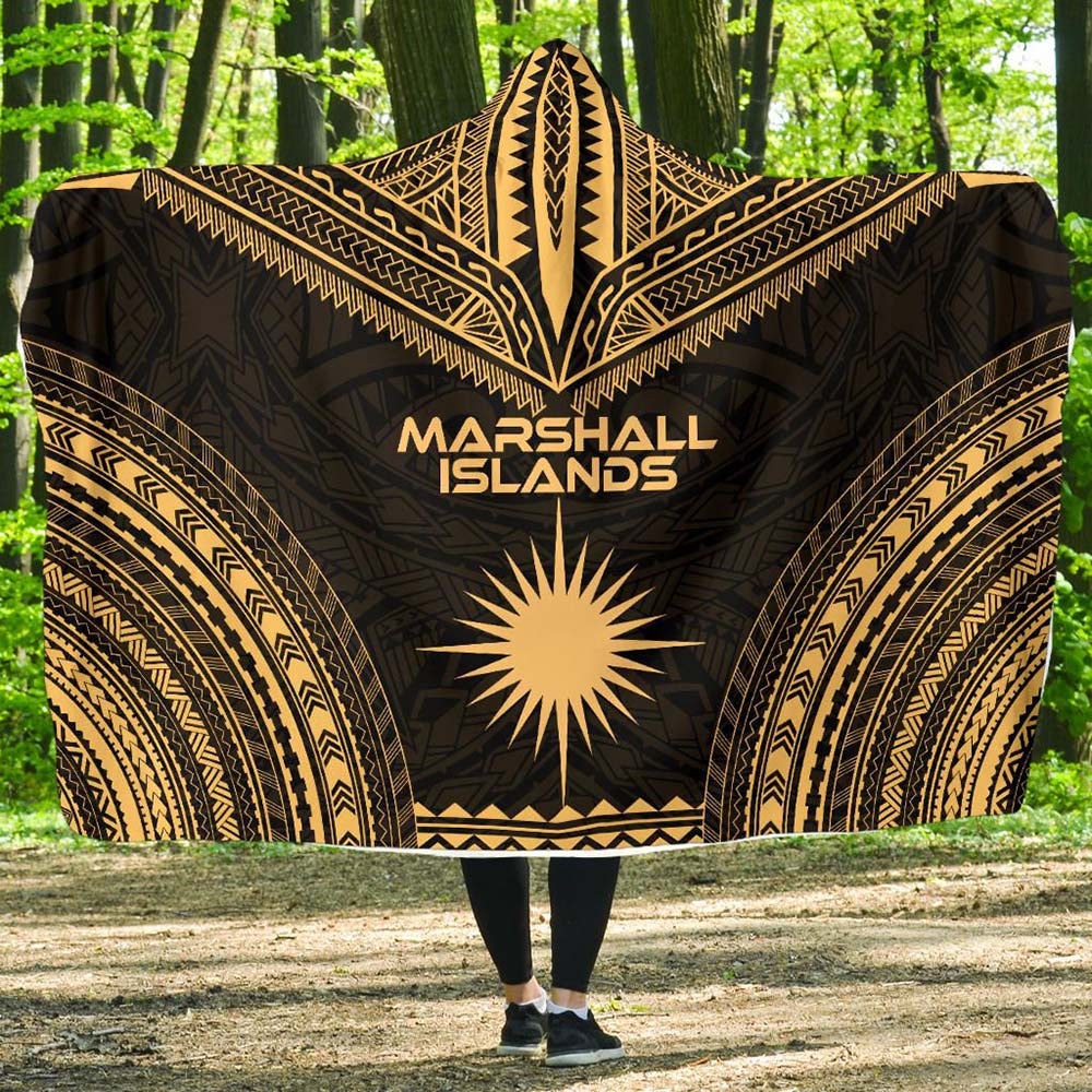 Marshall Islands Polynesian Chief Hooded Blanket - Gold Version