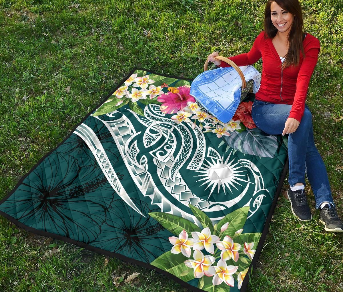 Marshall Islands Polynesian Premium Quilt - Summer Plumeria (Turquoise)