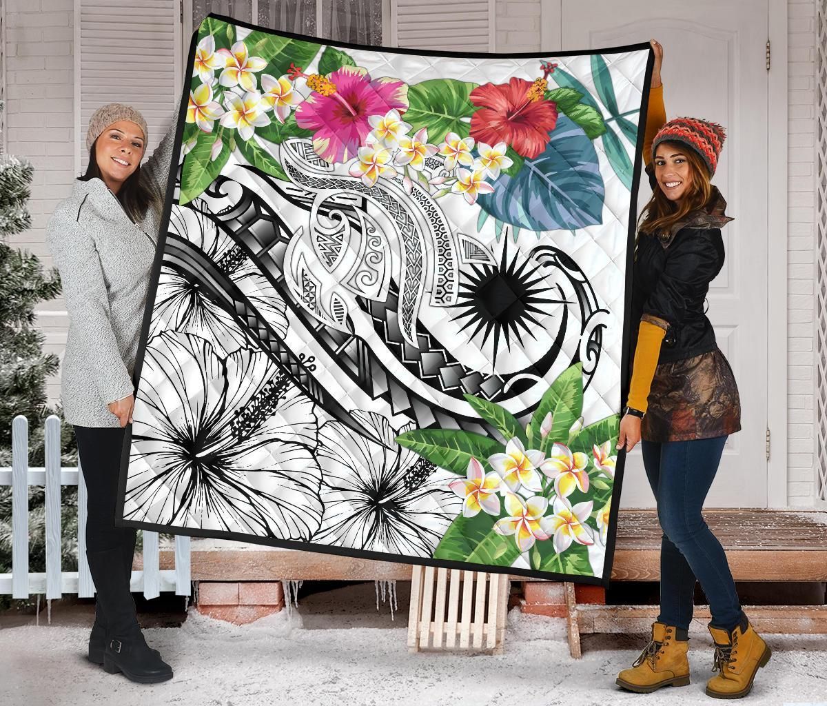 Marshall Islands Polynesian Premium Quilt - Summer Plumeria (White)