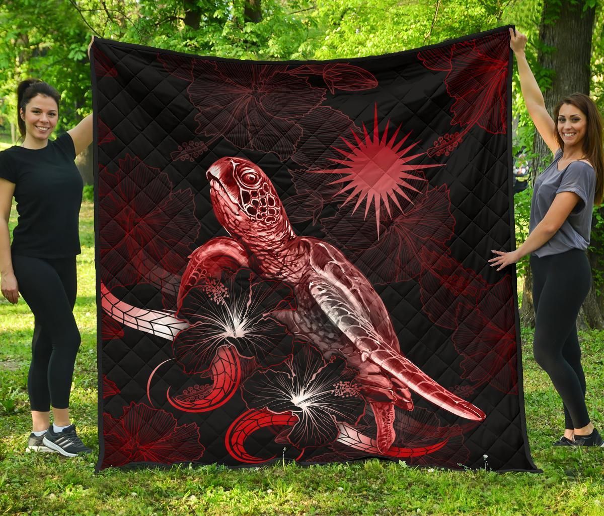 Marshall Islands Polynesian Premium Quilt - Turtle With Blooming Hibiscus Red