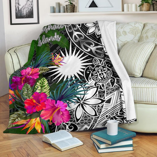 Marshall Islands Premium Blanket - Turtle Plumeria Banana Leaf