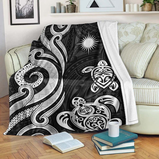 Marshall Islands Premium Blanket - White Tentacle Turtle Crest