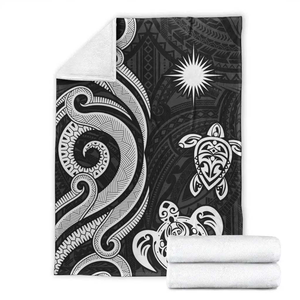 Marshall Islands Premium Blanket - White Tentacle Turtle Crest