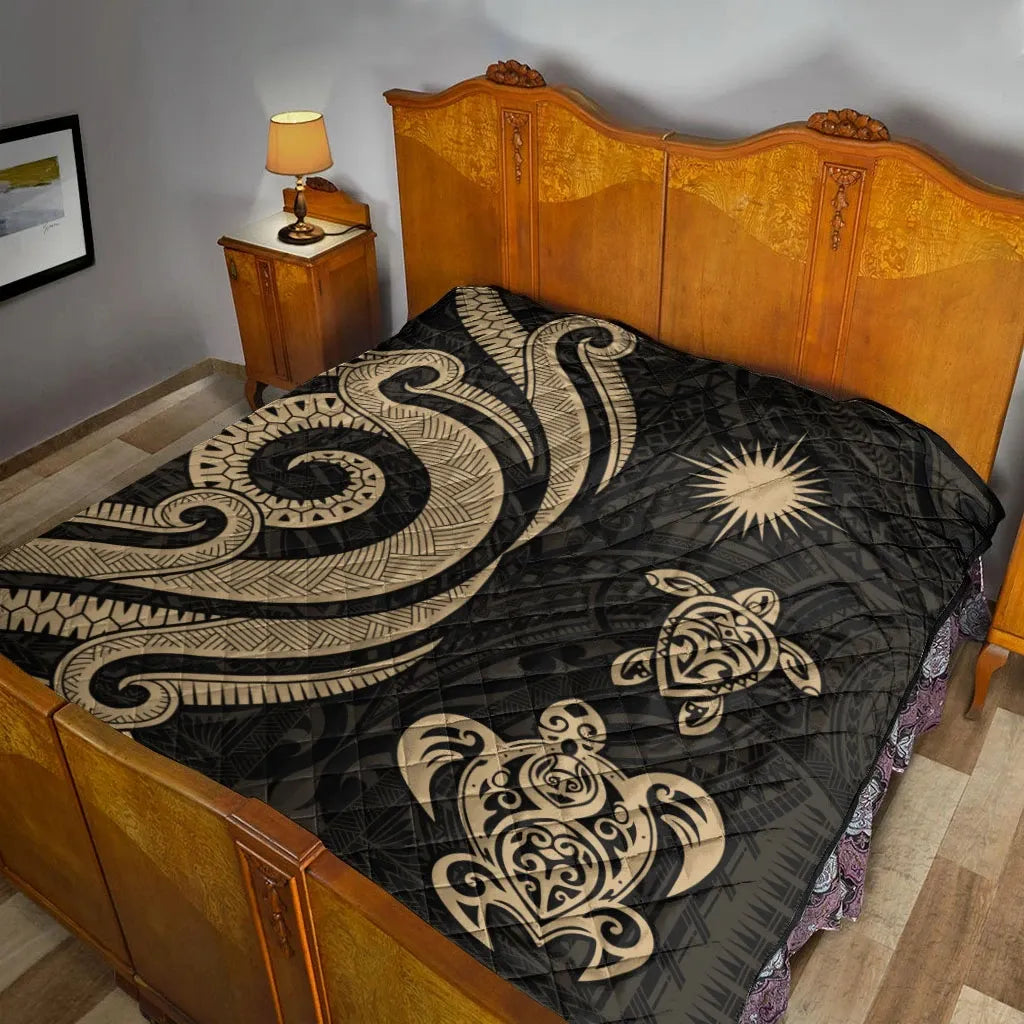 Marshall Islands Premium Quilt - Gold Tentacle Turtle
