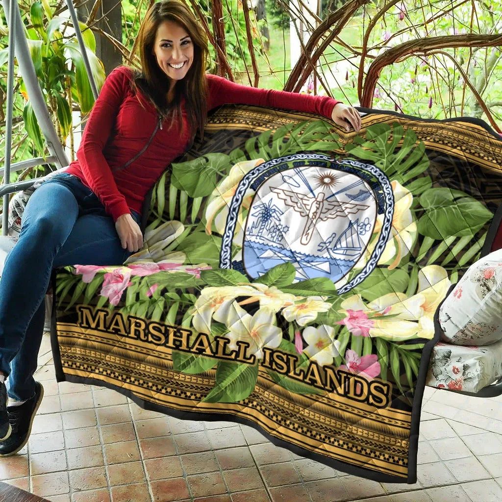 Marshall Islands Premium Quilt - Polynesian Gold Patterns Collection