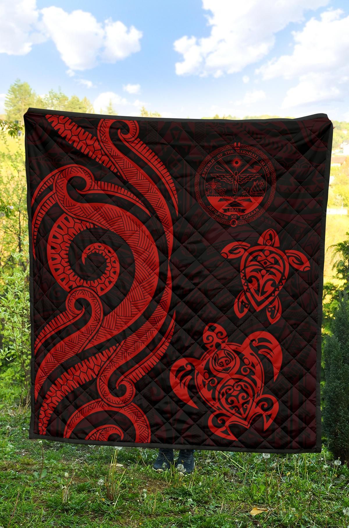 Marshall Islands Premium Quilt - Red Tentacle Turtle Crest