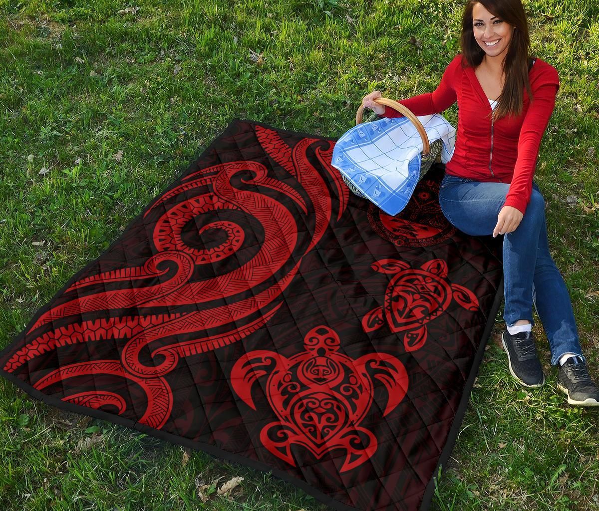 Marshall Islands Premium Quilt - Red Tentacle Turtle Crest