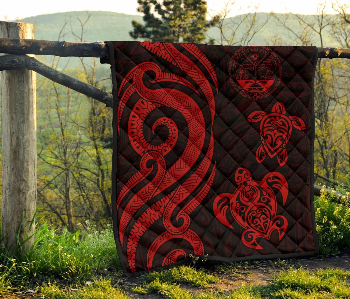 Marshall Islands Premium Quilt - Red Tentacle Turtle Crest