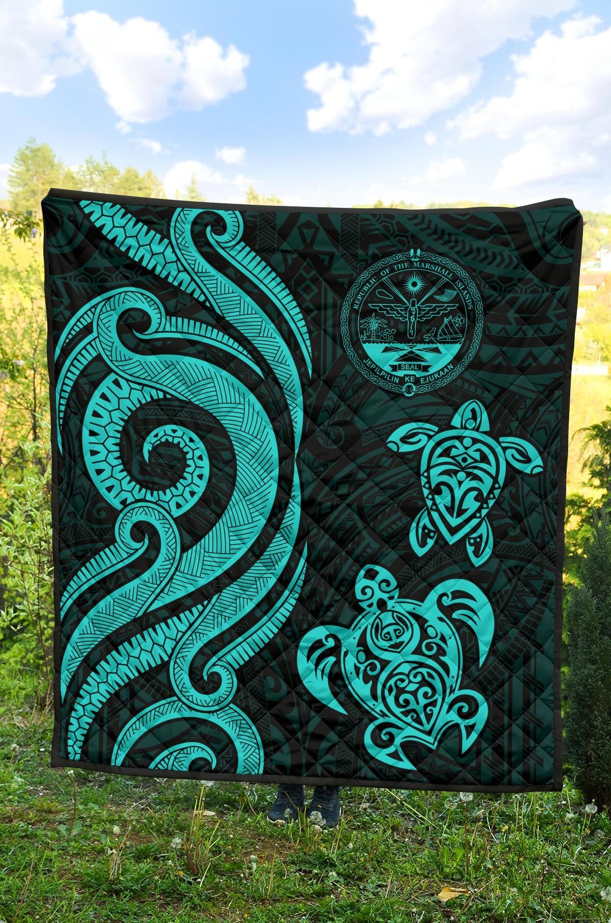 Marshall Islands Premium Quilt - Turquoise Tentacle Turtle Crest