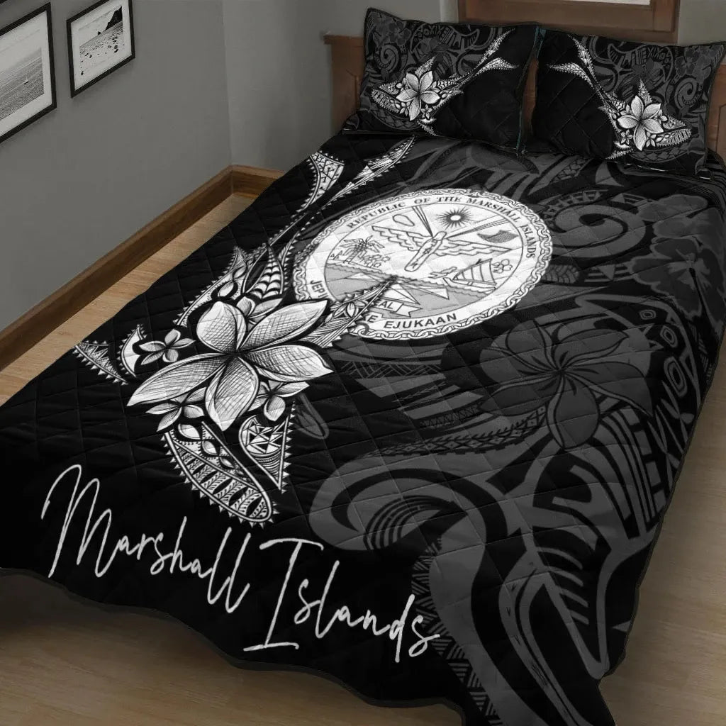 Marshall Islands Quilt Bed Set - Fish With Plumeria Flowers Style