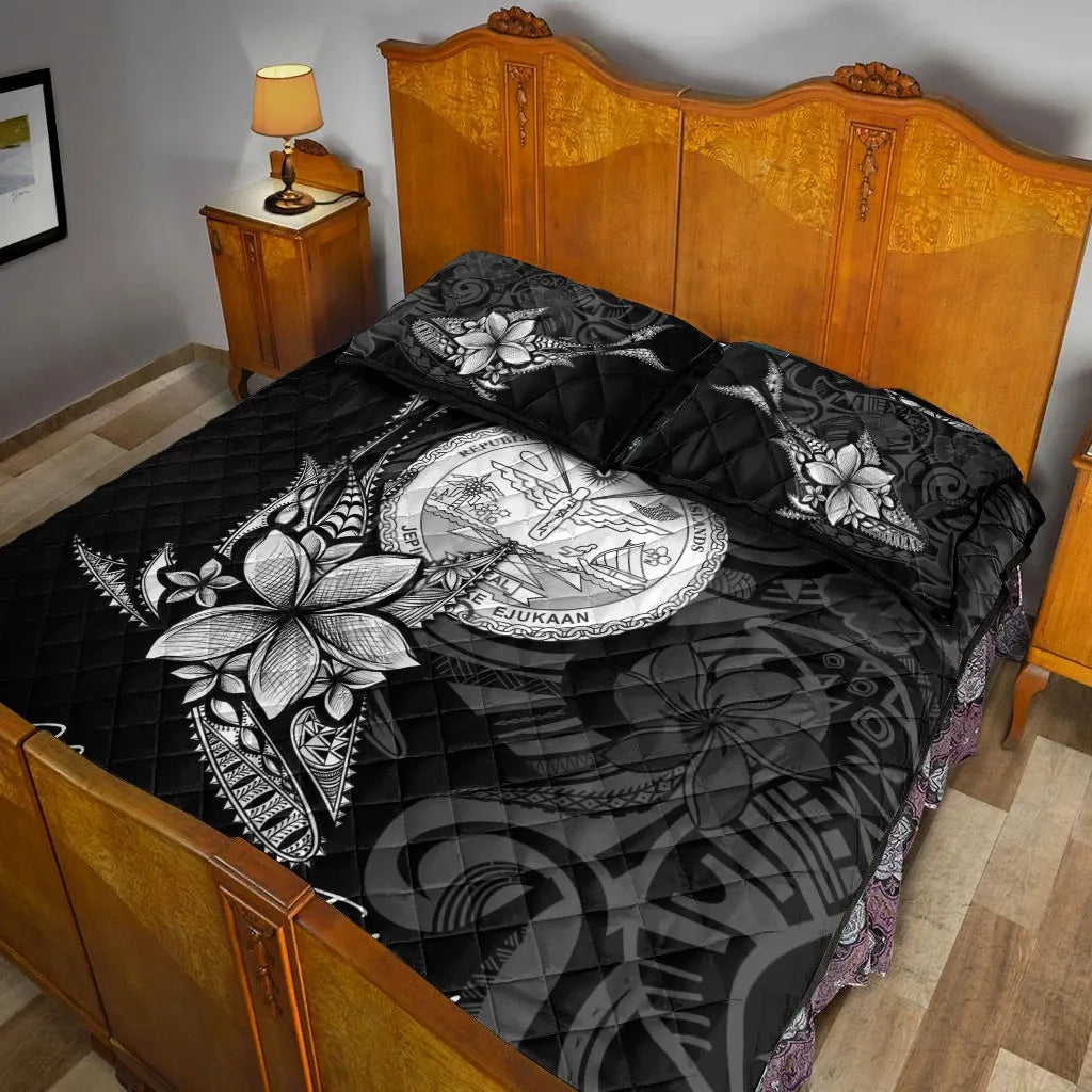 Marshall Islands Quilt Bed Set - Fish With Plumeria Flowers Style