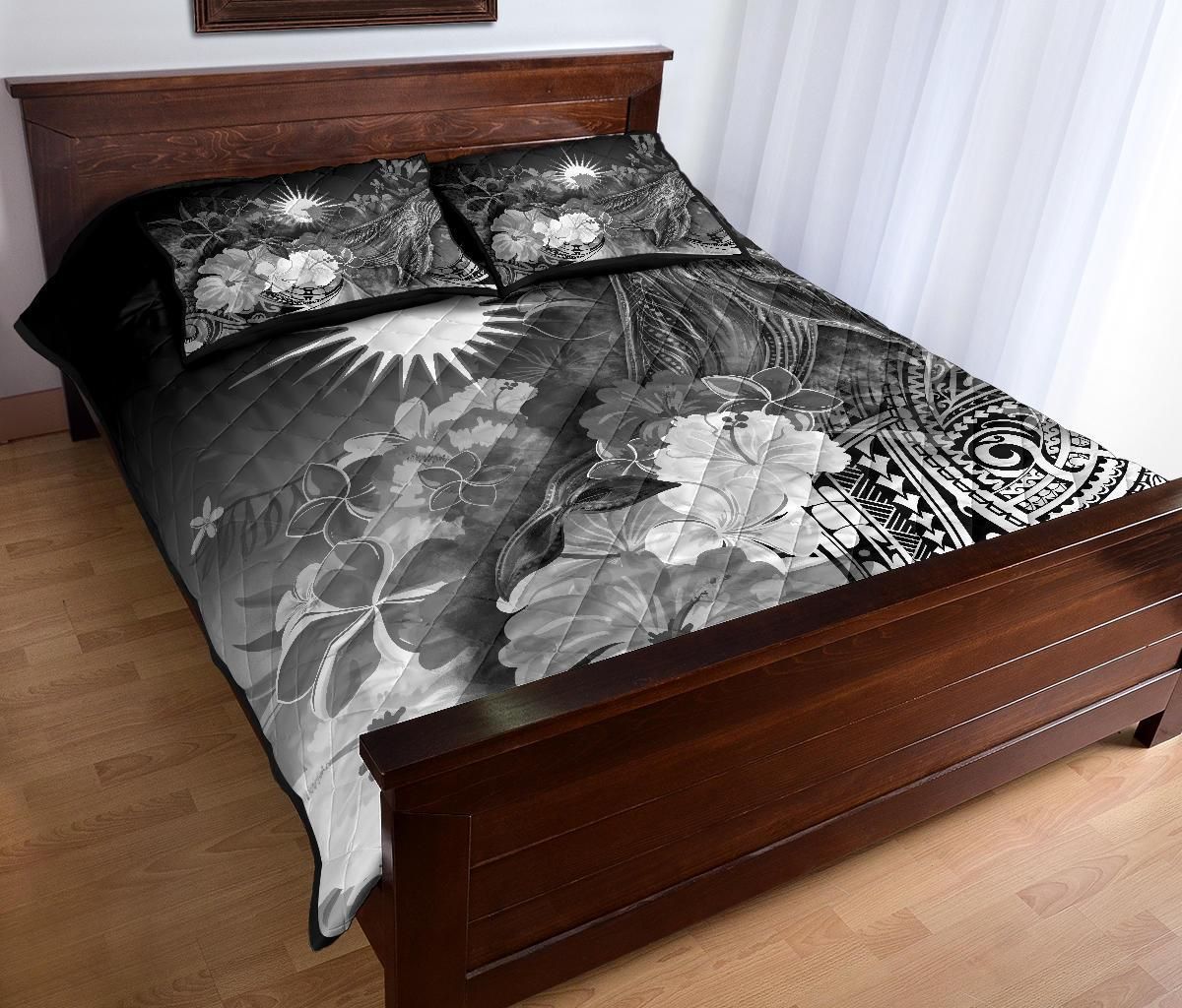 Marshall Islands Quilt Bed Set - Humpback Whale with Tropical Flowers (White)