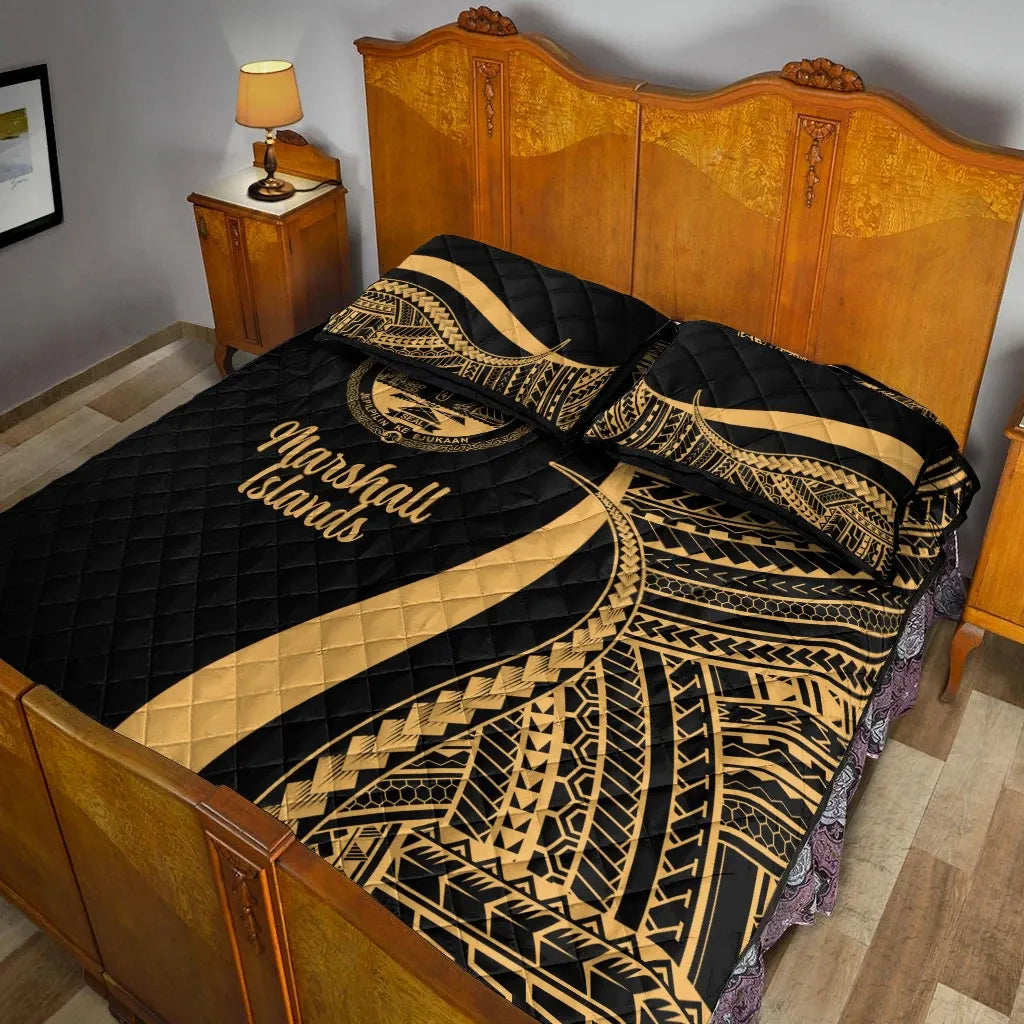 Marshall Islands Quilt Bed Set - Gold Polynesian Tentacle Tribal Pattern Crest