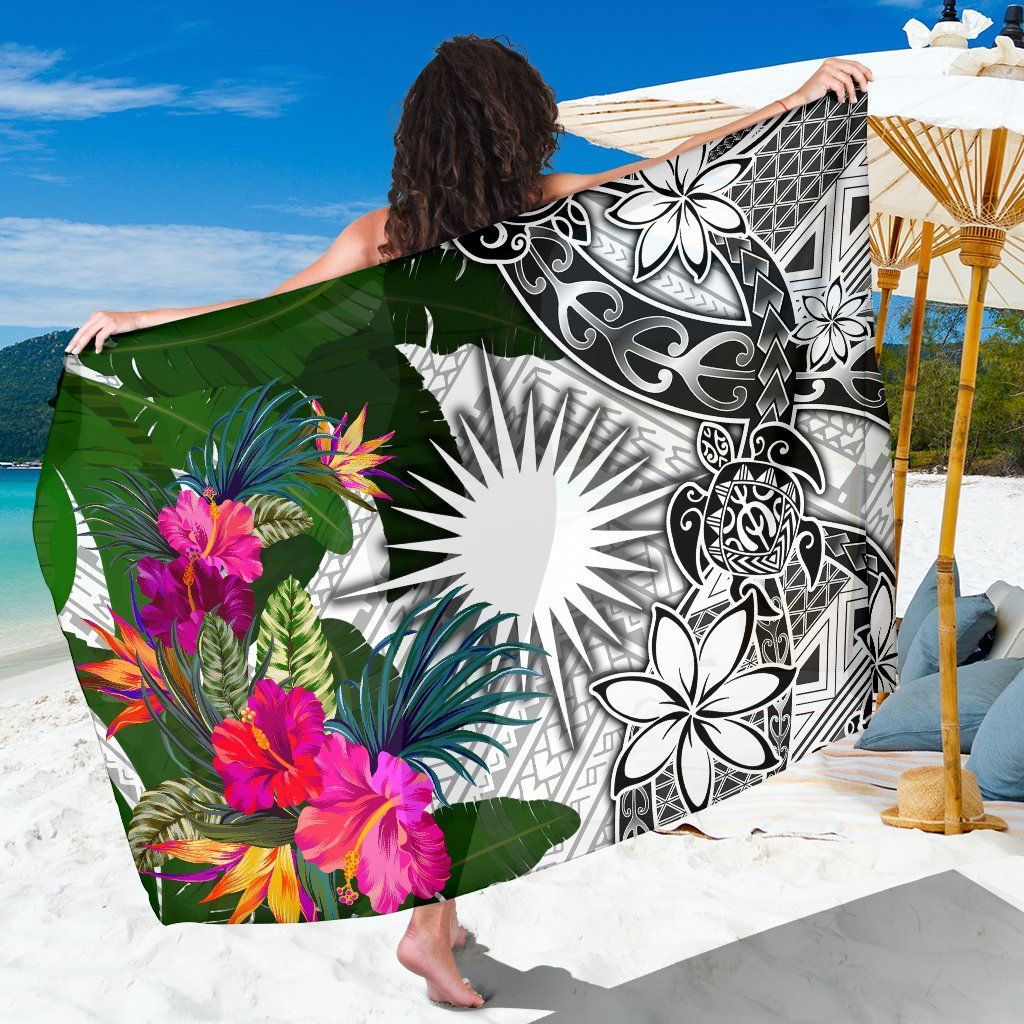 Marshall Islands Sarong White - Turtle Plumeria Banana Leaf