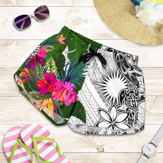 Marshall Islands Women Shorts White - Turtle Plumeria Banana Leaf