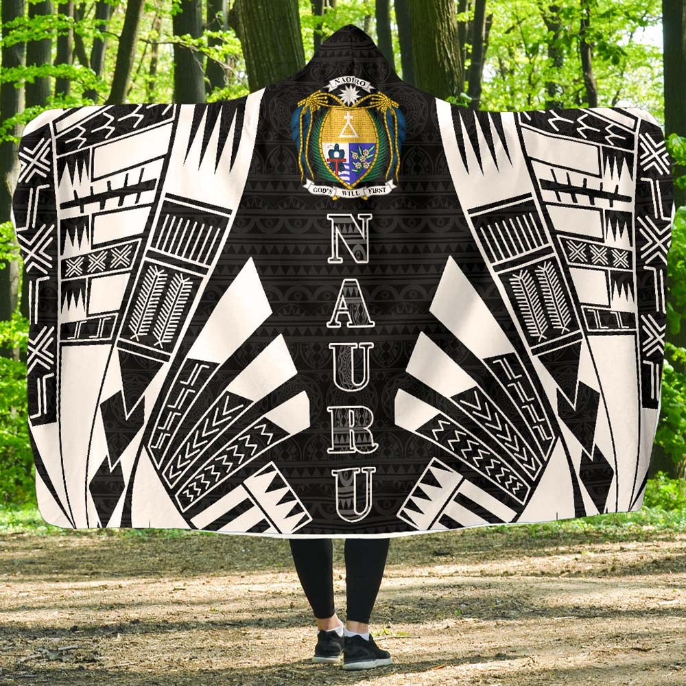 Nauru Hooded Blanket - Polynesian Tattoo Black