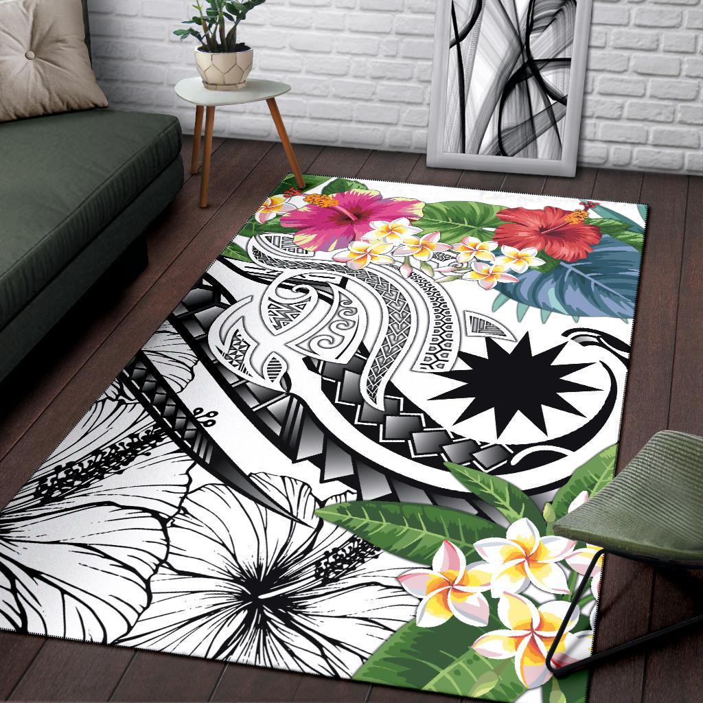Nauru Polynesian Area Rug - Summer Plumeria (White)
