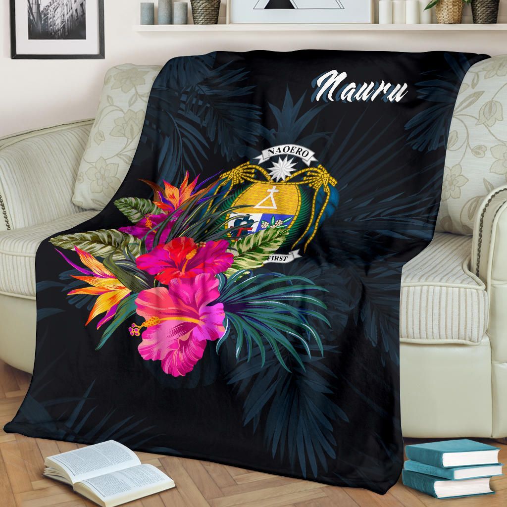 Nauru Polynesian Premium Blanket - Tropical Flower
