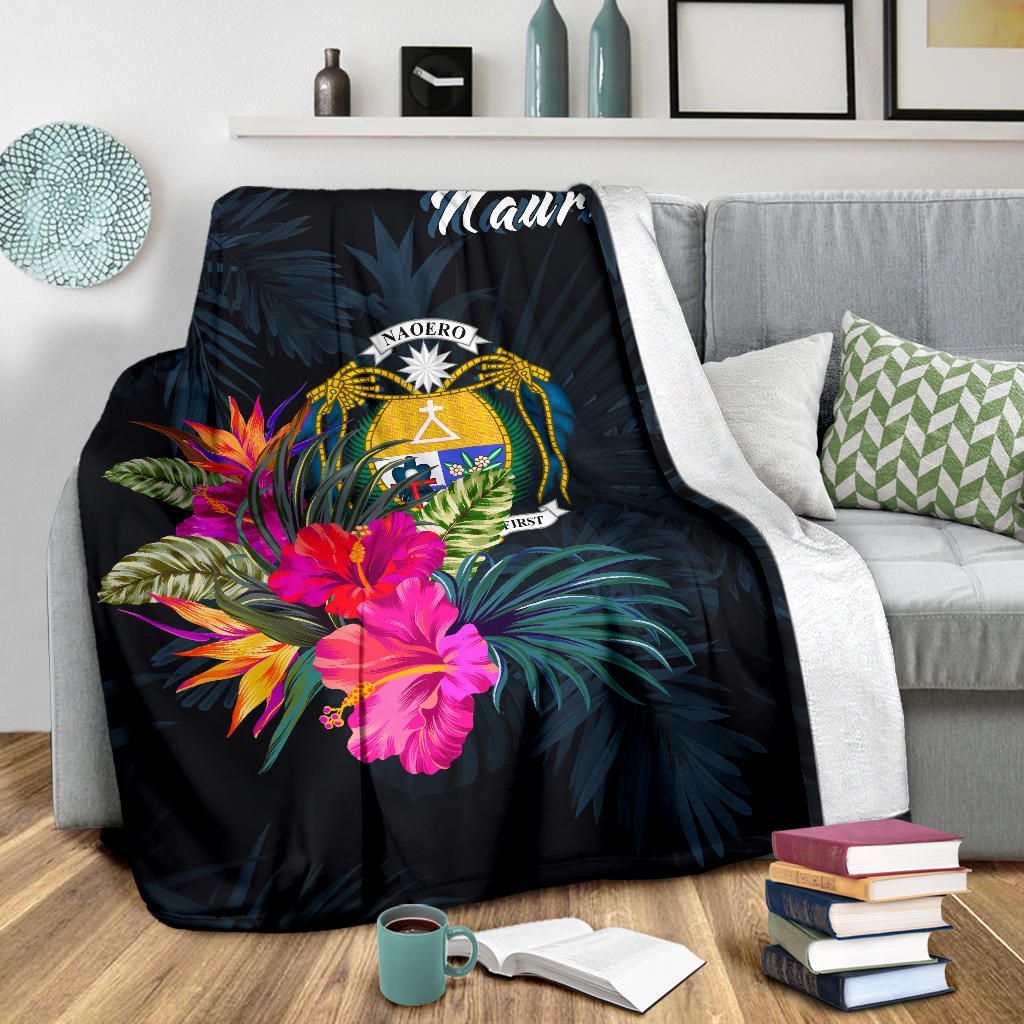 Nauru Polynesian Premium Blanket - Tropical Flower