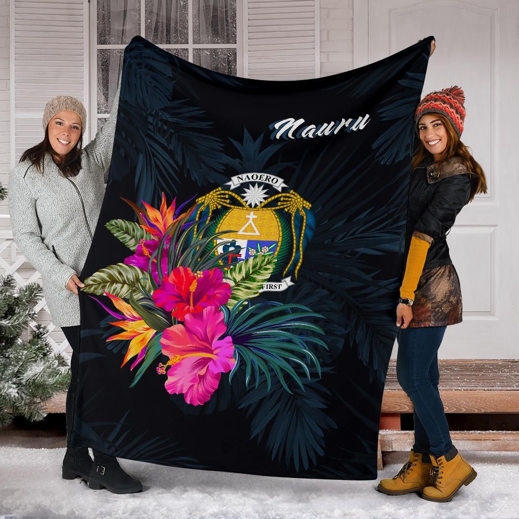 Nauru Polynesian Premium Blanket - Tropical Flower